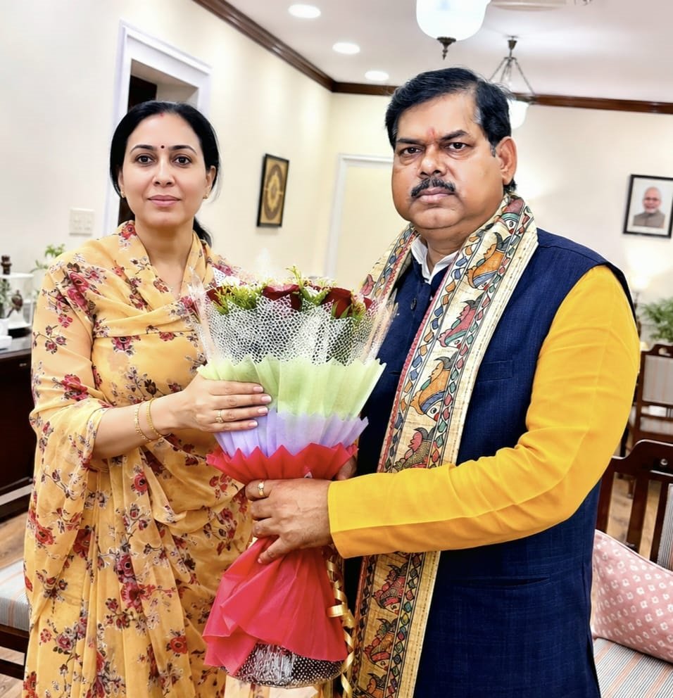 बिहार के स्कूलों में दिखेगी राजस्थान मॉडल की झलक, शिक्षा मंत्री मिथिलेश तिवारी बोले- अध्ययन के लिए जाएगी विशेष टीम बिहार के शिक्षा मंत्री मिथेलेश तिवारी ने राजस्थान की उप मुख्यमंत्री कुमारी दीया से मुलाकात की