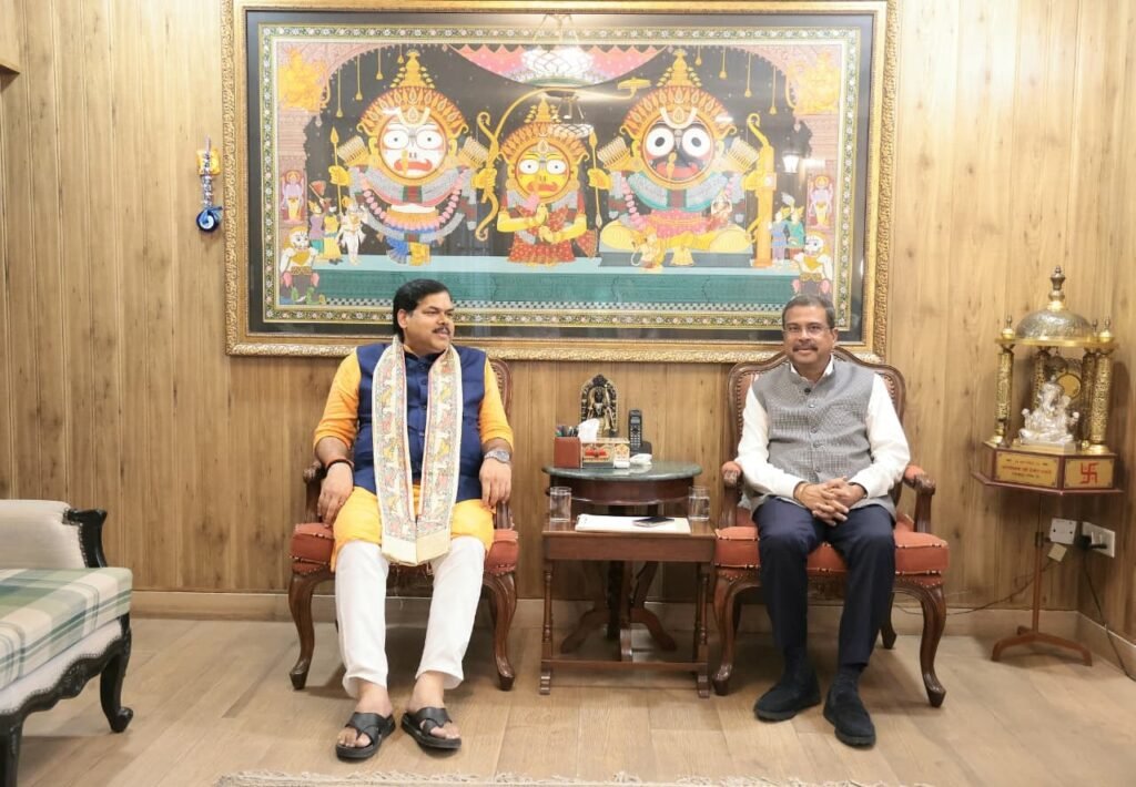 बिहार की शिक्षा व्यवस्था को मिलेगी नई उड़ान? केंद्र से ₹1120 करोड़ की मांग mithilesh tiwari and dharmendra pradhan
