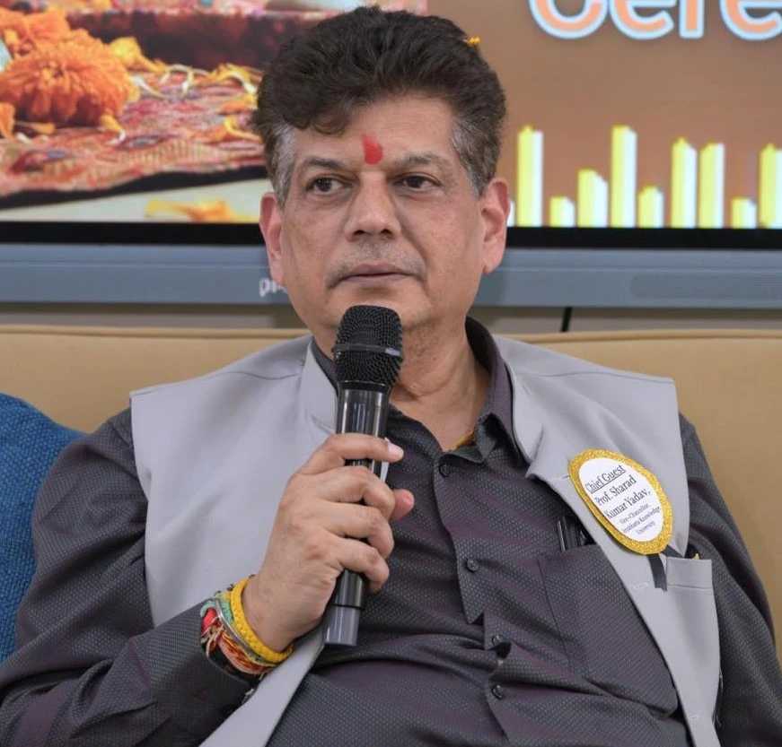 प्रो. (डॉ.) शरद कुमार यादव, कुलपति, AKU