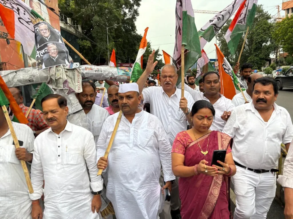 SIR मतदाता सूची की गहन समीक्षा की प्रक्रिया है। यह प्रक्रिया बिहार में जून 2025 में शुरू हुई थी