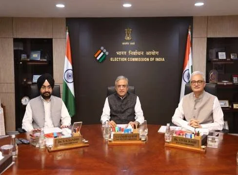 SIR विवाद के बीच चुनाव आयोग की बड़ी बैठक, ECINET की होगी स्वतंत्र समीक्षा