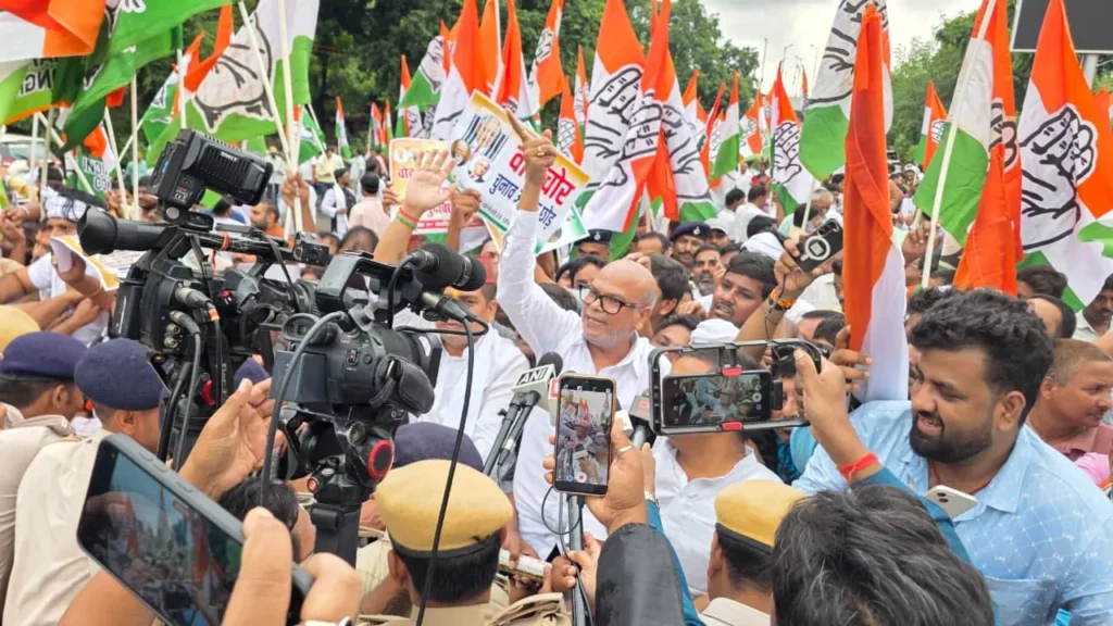 चुनाव आयोग ने इस रिपोर्ट की उस व्याख्या को खारिज किया है जिसमें इसे आयोग के भीतर निर्णायक मतभेद या टूट के रूप में देखा जा रहा है