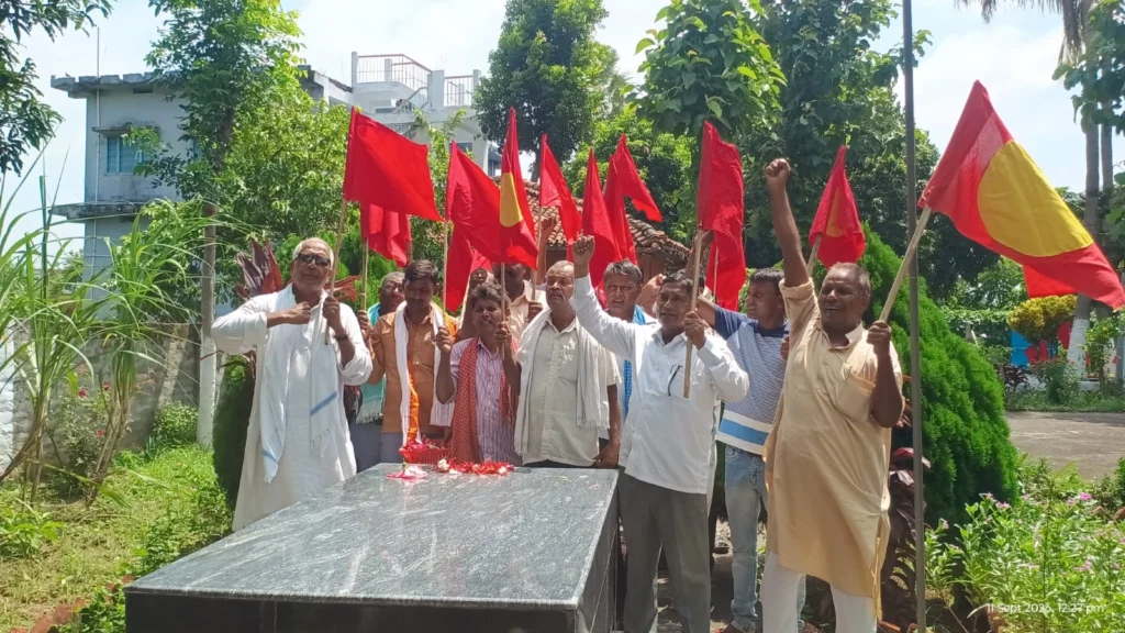 वर्ष 1947 में आगरा में जन्मे डॉ. विनयन डॉक्टरेट की पढ़ाई पूरी करने के बाद जेपी आंदोलन के दौरान बिहार आए थे।